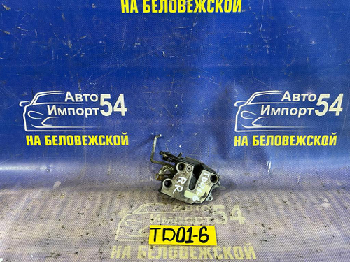 Замок двери задней правой SUZUKI ESCUDO 1993