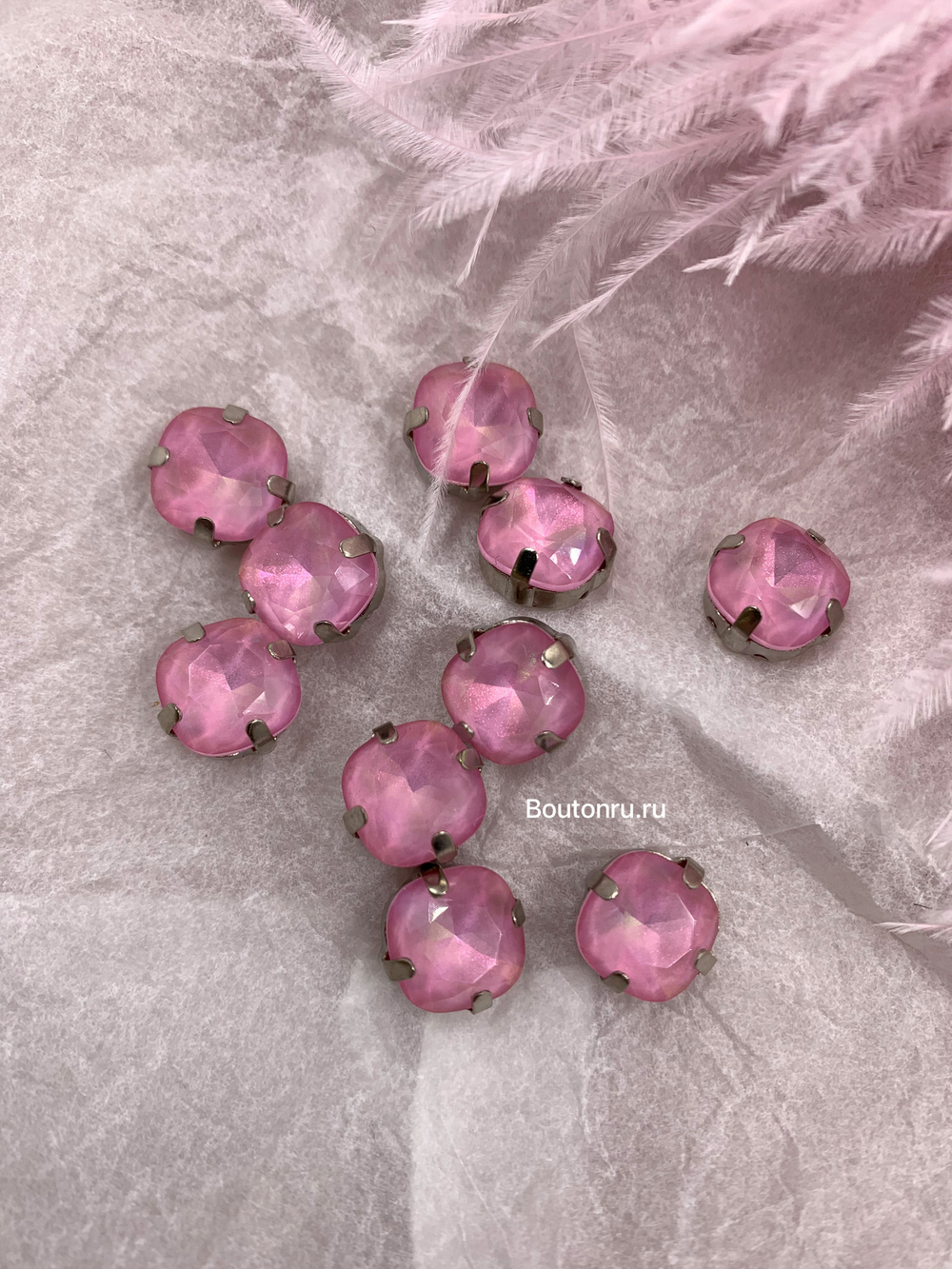 Стразы пришивные мягкий квадрат нежно-розовые перламутр