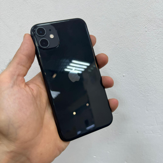Apple iPhone 11 128 ГБ АКБ 84% (коробка)