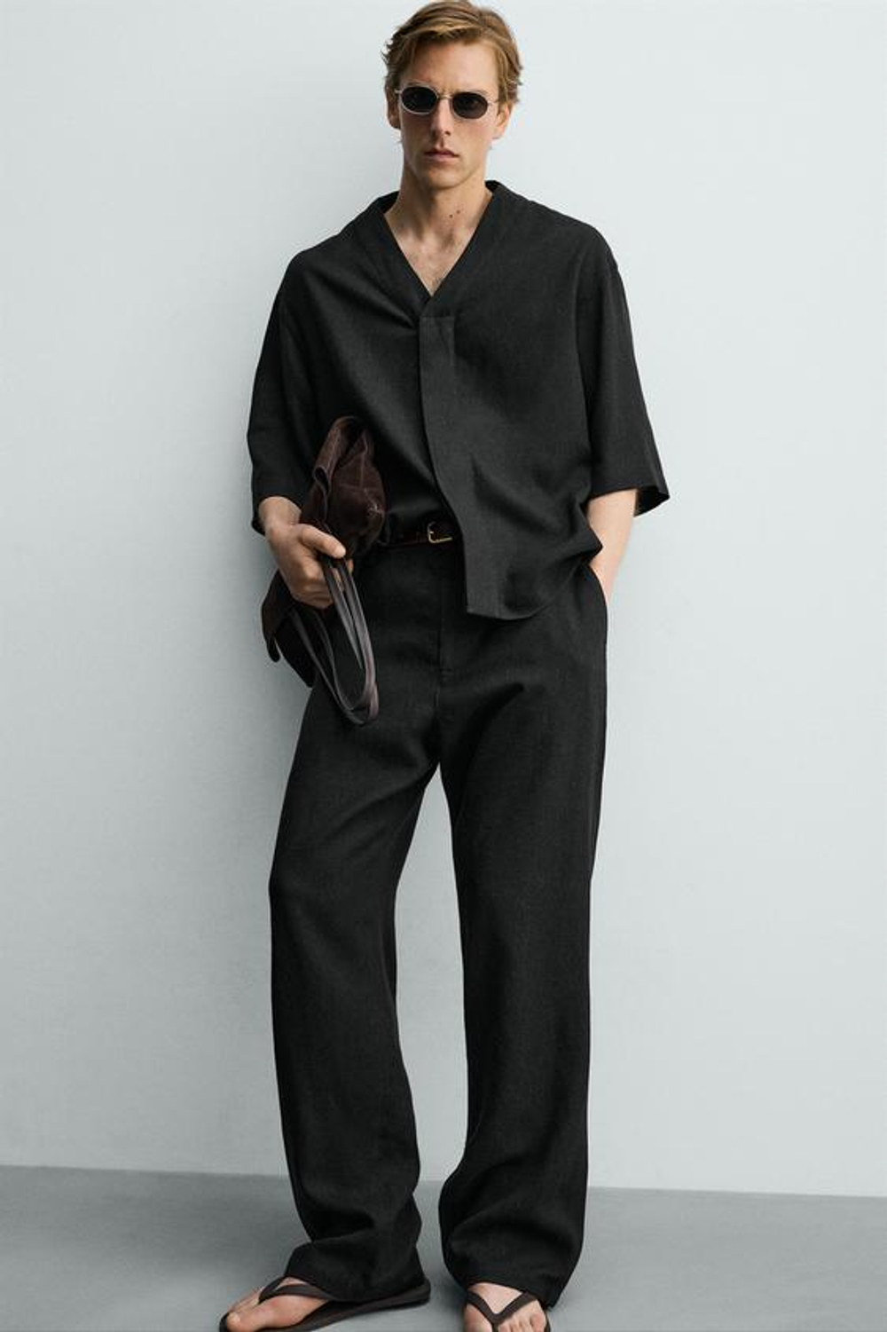 ZARA БРЮКИ RELAXED FIT ИЗ ВИСКОЗЫ И КОНОПЛИ, ЧЕРНЫЙ