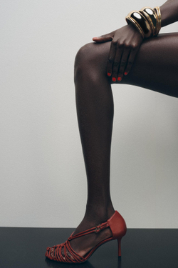 ZARA БОСОНОЖКИ НА КАБЛУКЕ С РЕМЕШКАМИ, КРАСНЫЙ