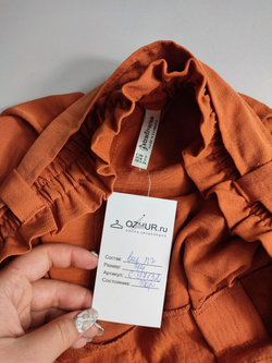 Брюки Stradivarius в стильном кирпичном оттенке 44 размер