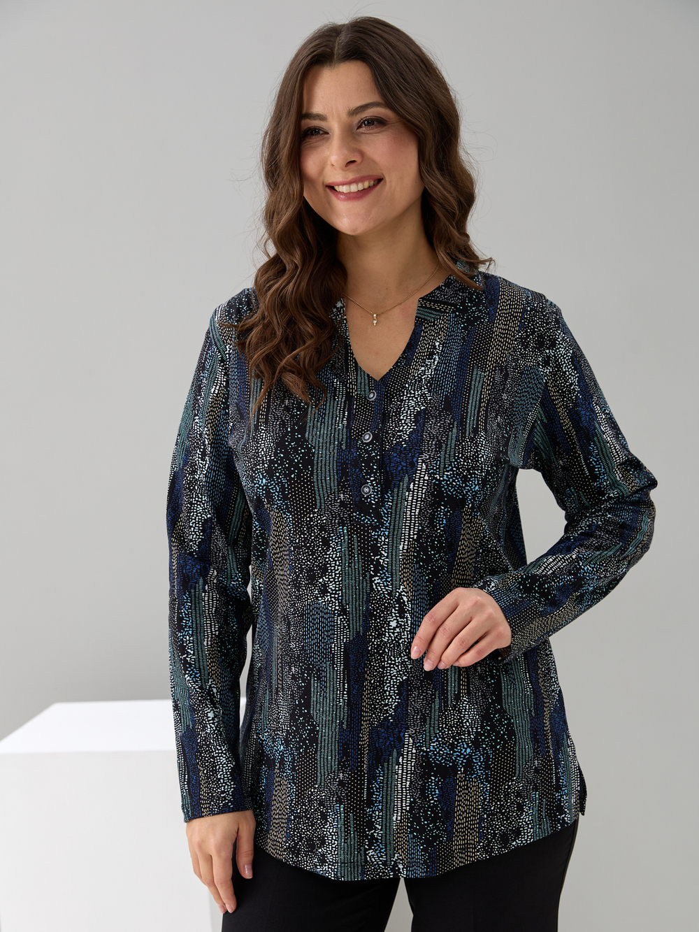 Блузка БЛ-22/черный-разноцветныйпиксель