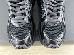 Balenciaga Runner 677403-W3RBR-1515