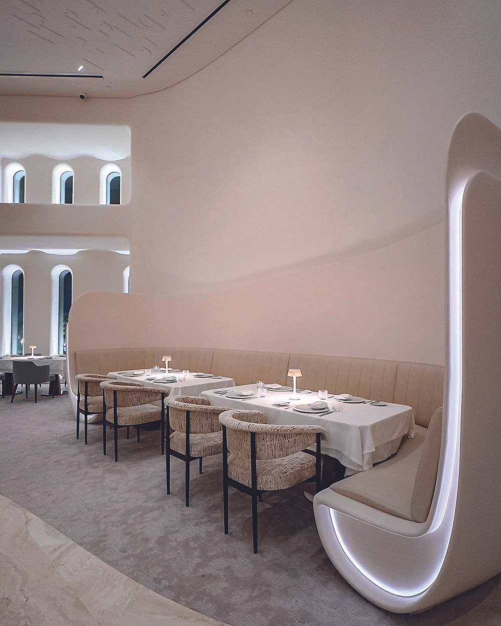 Мебель для кафе и ресторанов — изготовление под проект и формат заведения