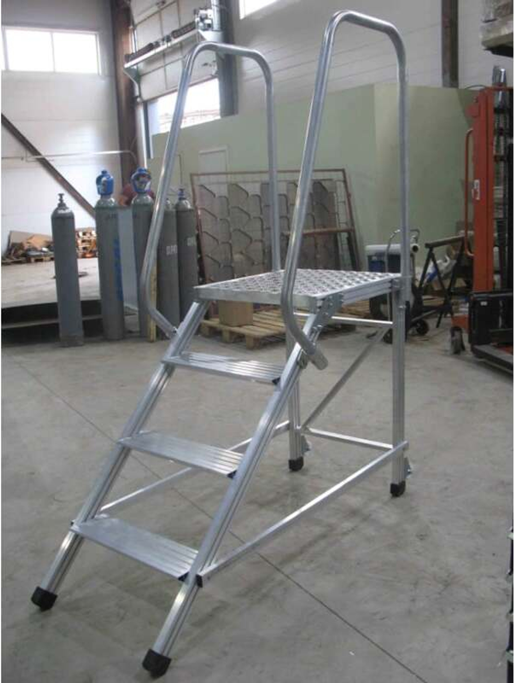 Лестница подмости MEGAL ЛП-0,8 с двумя поручнями