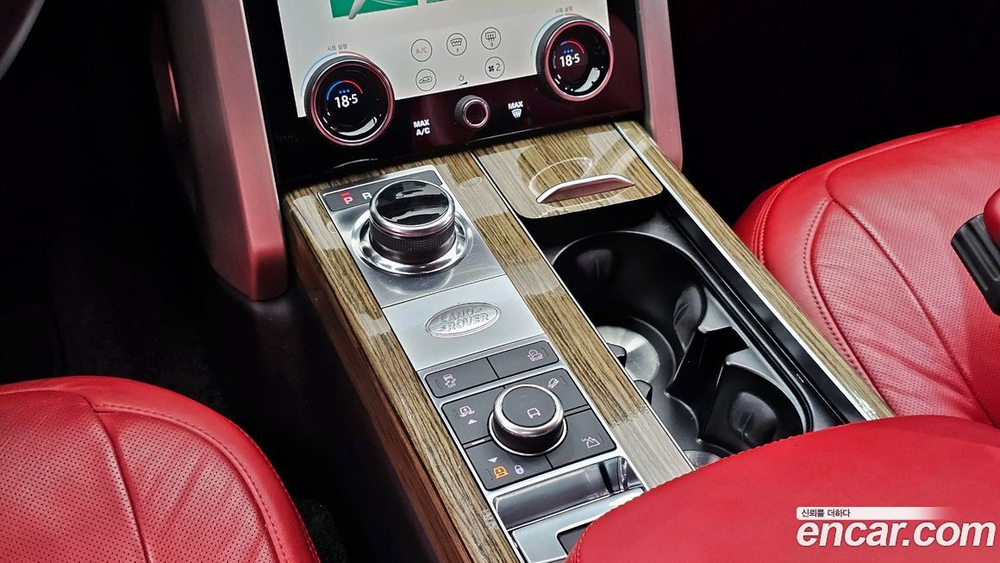 Land Rover Range Rover 4 Generation 4.4 SDV8 Vogue SE Дизель (12.2019)