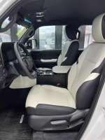 Сиденья капитанские кресла для Toyota Land Cruiser Prado 250 LC250 кожаные белые с электрорегулировкой VIP декор