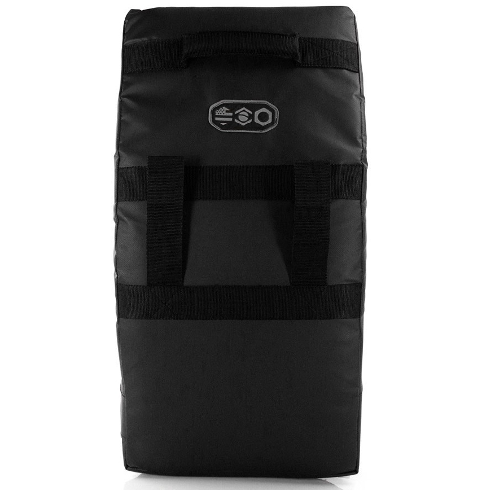 Макивара Bad Boy Pro Series Advanced Curved Kick Pad Black/White