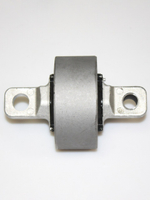 Сайлентблок заднего продол. рычага правый 552752W000 Hyundai