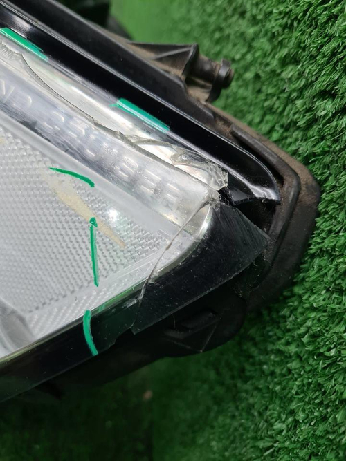Битая Фара левая Toyota Land Cruiser 200 15-21 LED