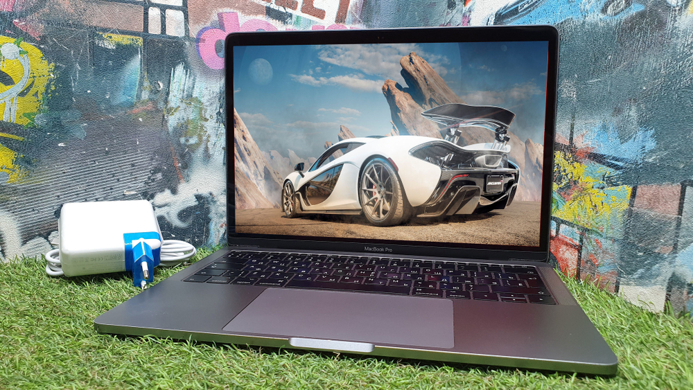 MacBook Pro 13 (2017, два порта Thunderbolt 3) Retina i5/8Gb/SSD 256Gb/A1708