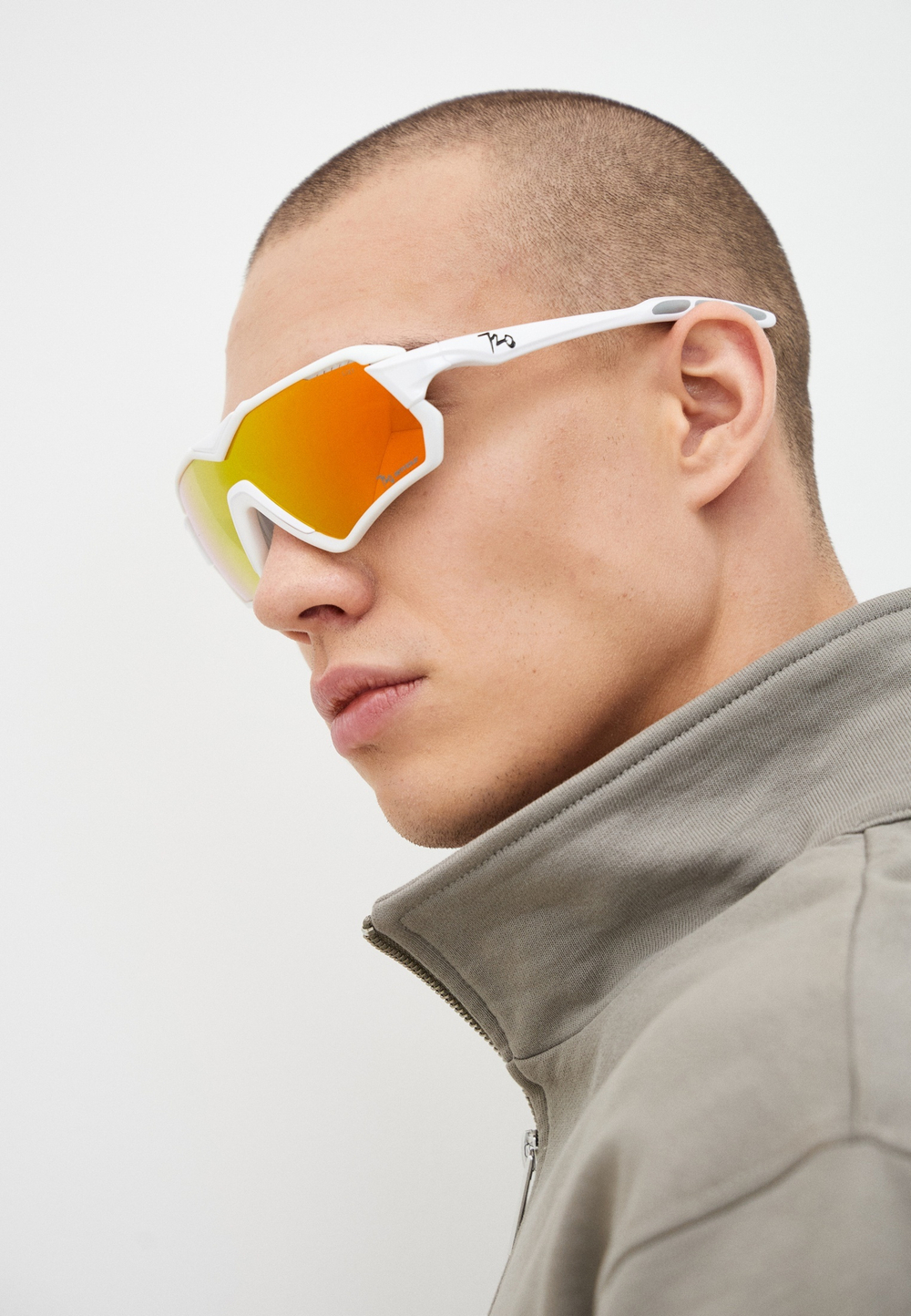 Спортивные очки 720armour V / Matte White / Glossy White Temple / Champion Gold Ti Lens