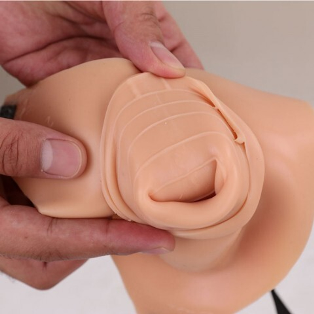 Накладная вагина (на ремешках)