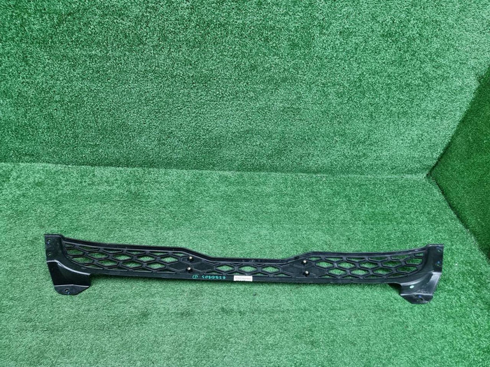 Решетка переднего бампера Shacman X3000 (22-нв)