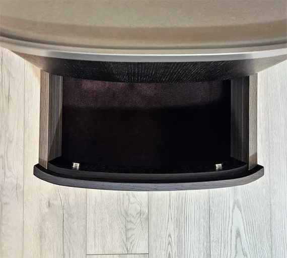 Прикроватная тумбочка Gentleman I с двумя ящиками