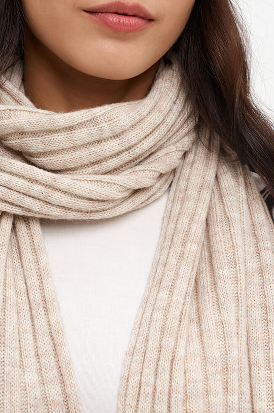 8407 Шарф женский (бежевый)