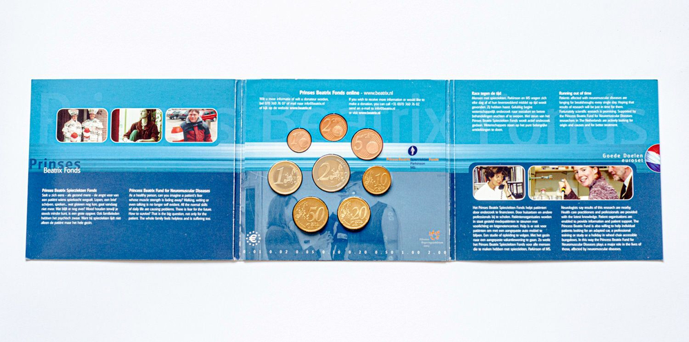 Netherlands 2005 Year Set – "Goede Doelen (Good Causes): Princess Beatrix"