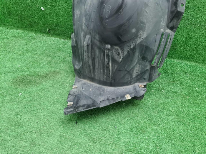 Подкрылок передний левый Mercedes M GLE W166 11-18