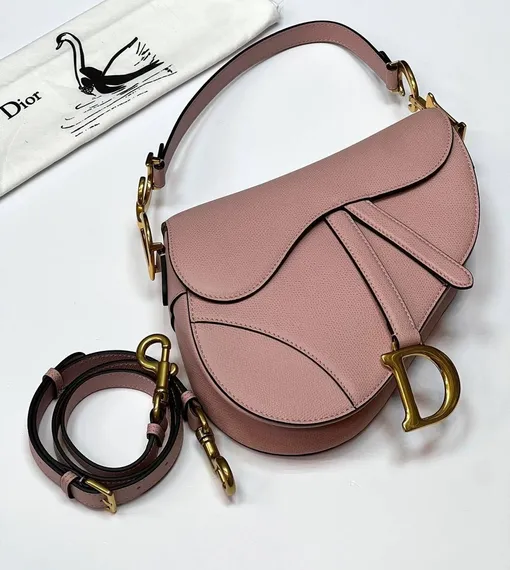 Сумка Dior Saddle с ремнем розовый