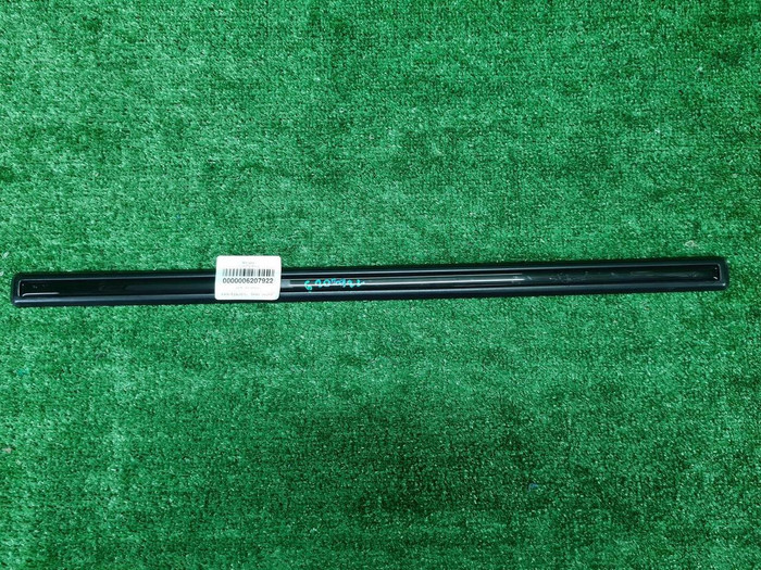 Накладка двери передняя левая Mercedes G W463 (2018-н.в.)