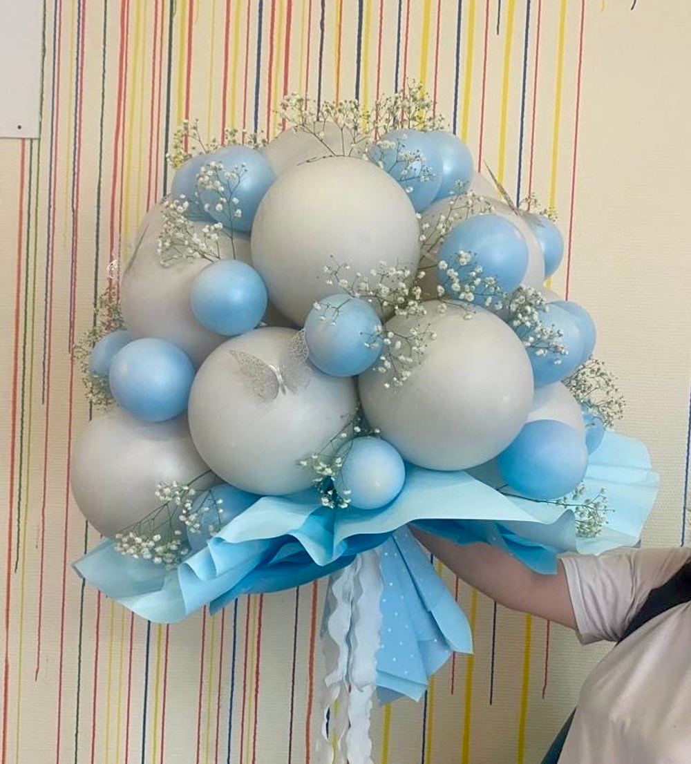 Вау букет в голубой гамме, размер L