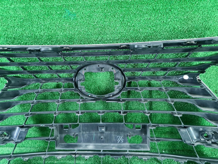 Решетка радиатора Lexus NX 1 (2017-2021)