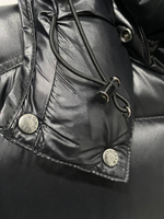 Пуховик Moncler