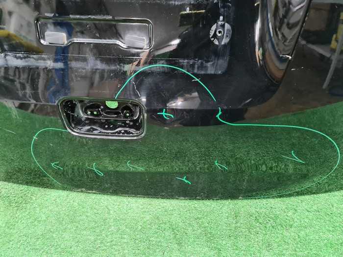 Крышка багажника Hyundai Staria (2021-н.в.)