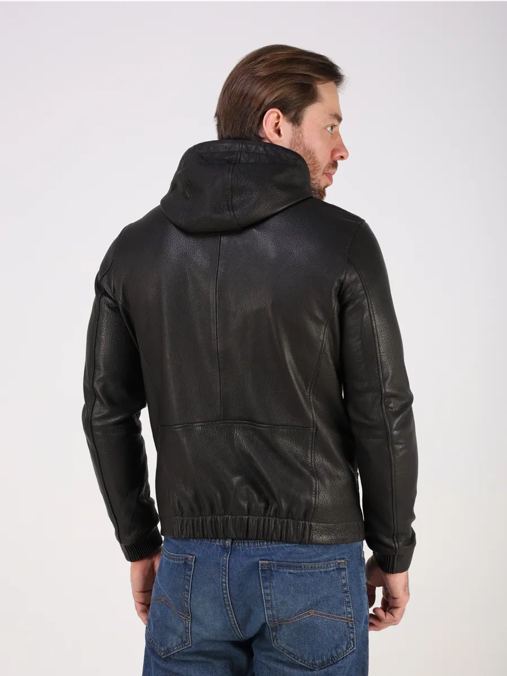 Кожаная куртка демисезонная натуральная с капюшоном