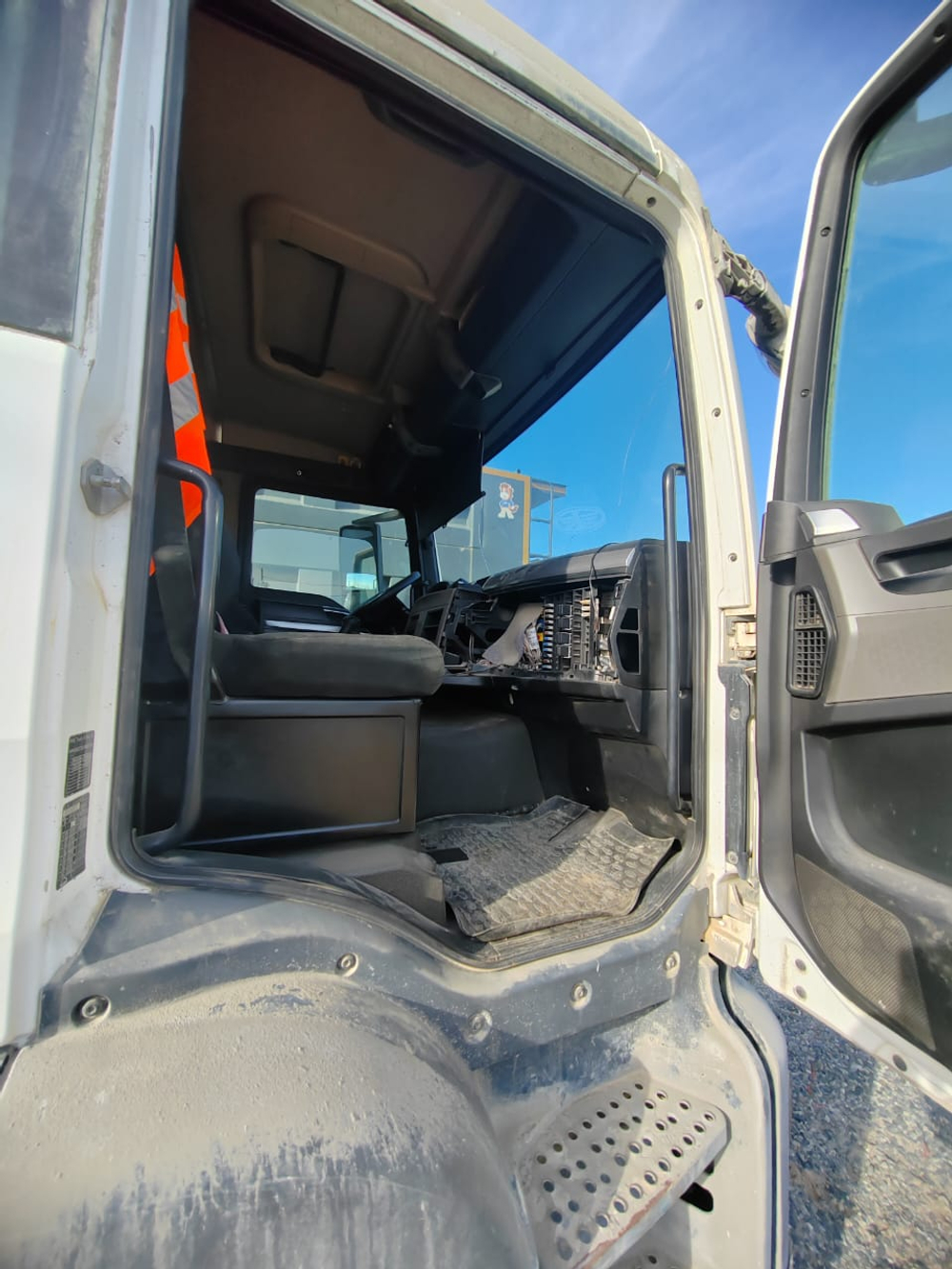 MAN TGS 4X2 Седельный тягач 18.400 4x2 BLS (Дизельный, 10,5 л, 400 л.с., МТ)