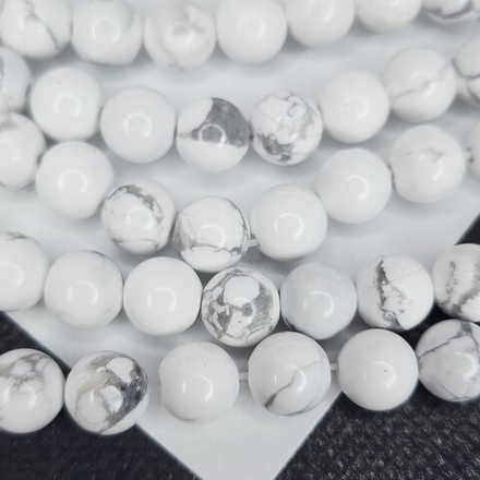 Бусины магнезит белый, гладкий шар, 8мм, штучно