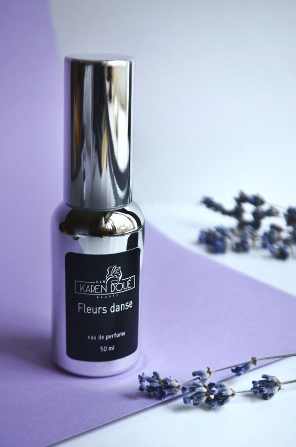 Karen Doue Fleurs Danse