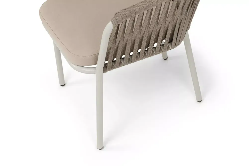 "Бордо" стул плетеный из роупа, каркас алюминий светло-серый (RAL7035) шагрень, роуп серо-коричневый 23мм, ткань Neo ash