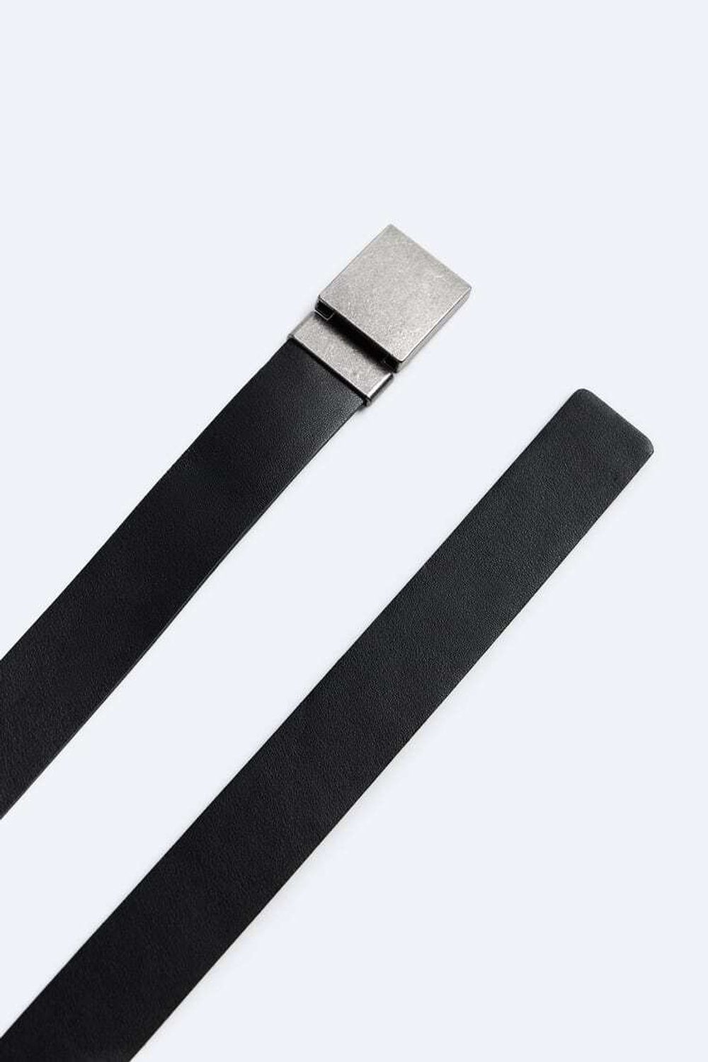 ZARA МИНИМАЛИСТИЧНЫЙ КОЖАНЫЙ РЕМЕНЬ, ЧЕРНЫЙ