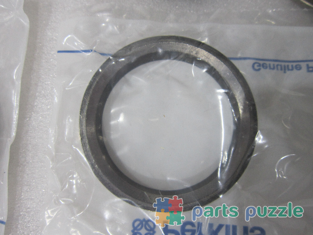 Комплект седел клапанов и клапанов / VALVE KIT АРТ: 10000-82707