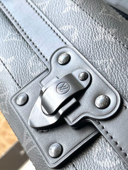 Louis Vuitton Soul Trunk East West
