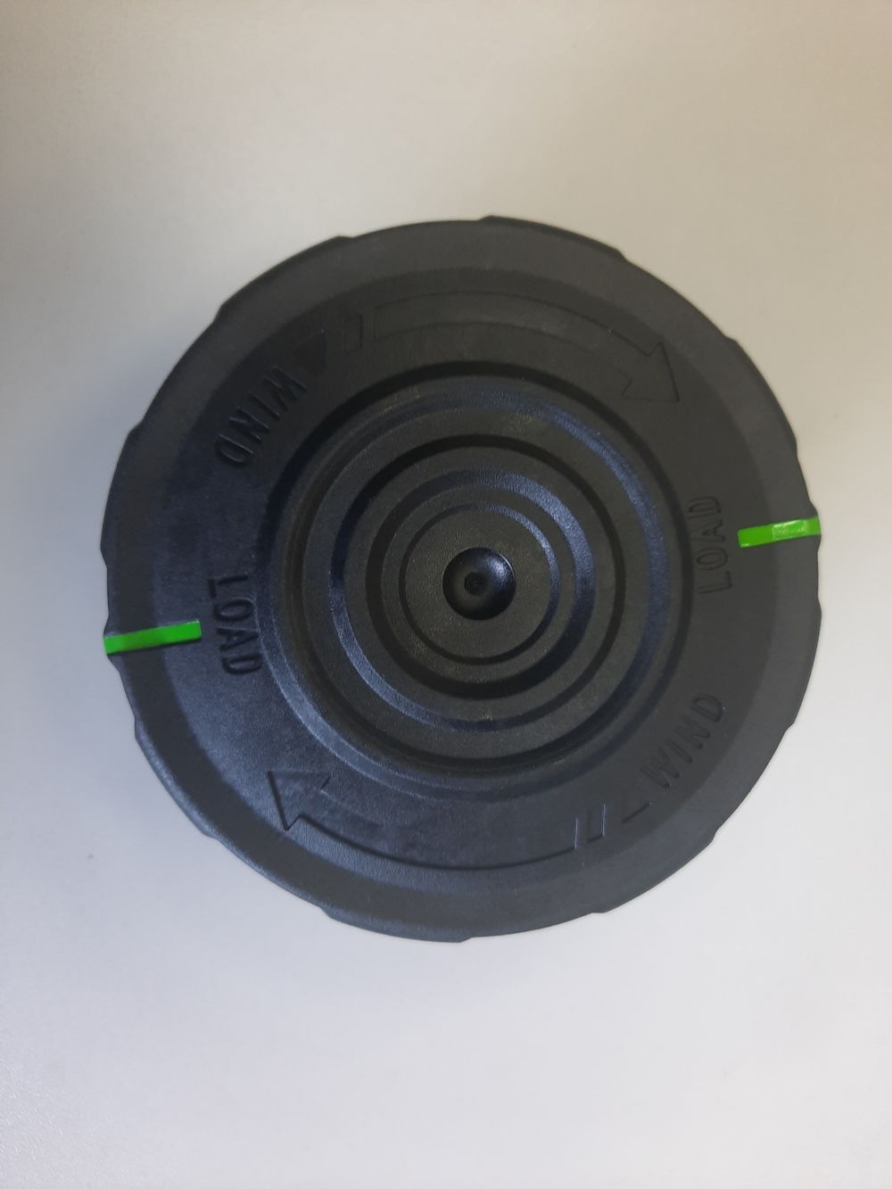 Катушка триммерная c леской диаметром 2 мм, крышкой и пружиной Greenworks 2939707 для триммеров  60V 2108307,  60V 2108407