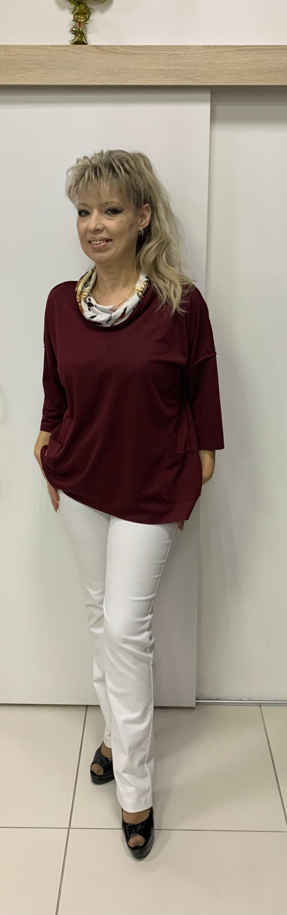 Интересная туника с цветным хомутом