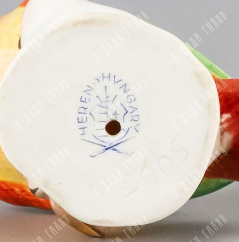 Попугай. Фарфор, ручная роспись. 1950-60 гг. Венгрия, Херенд (венгр. Herend). 1957