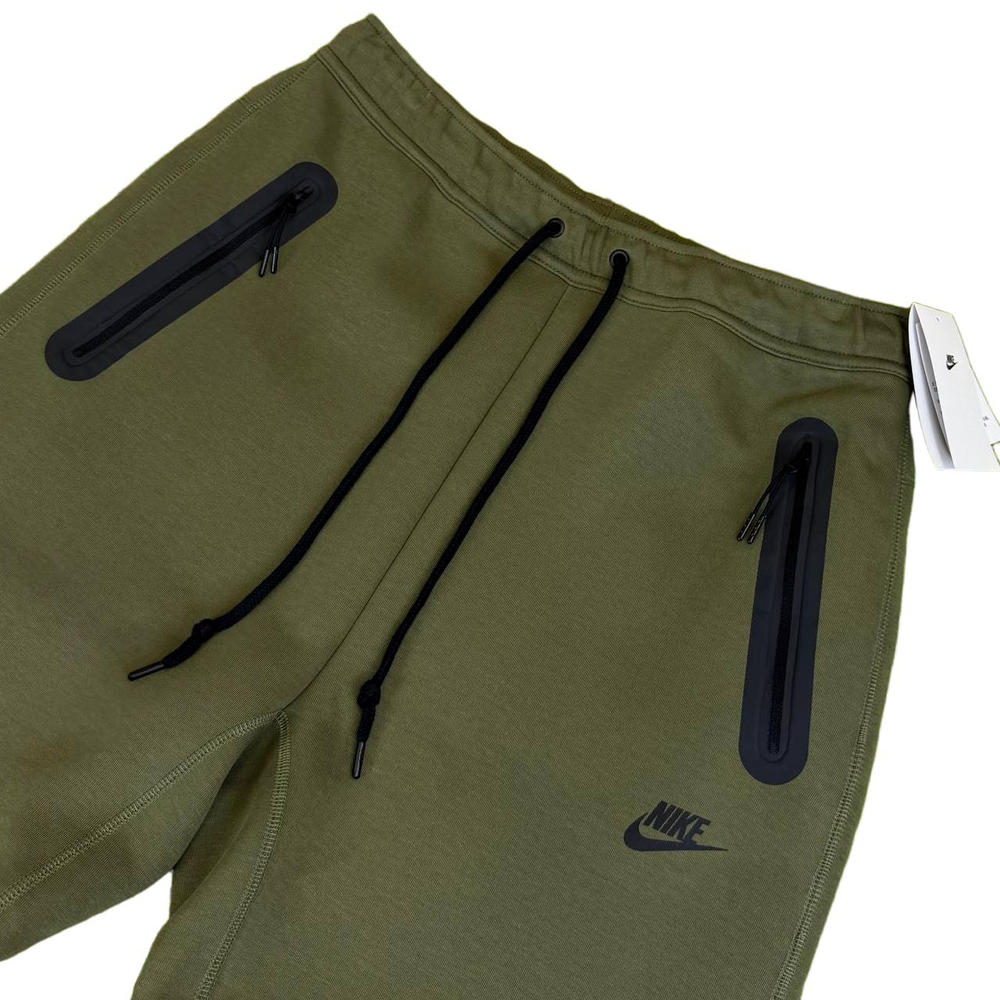 Брюки Nike Tech Fleece Новые