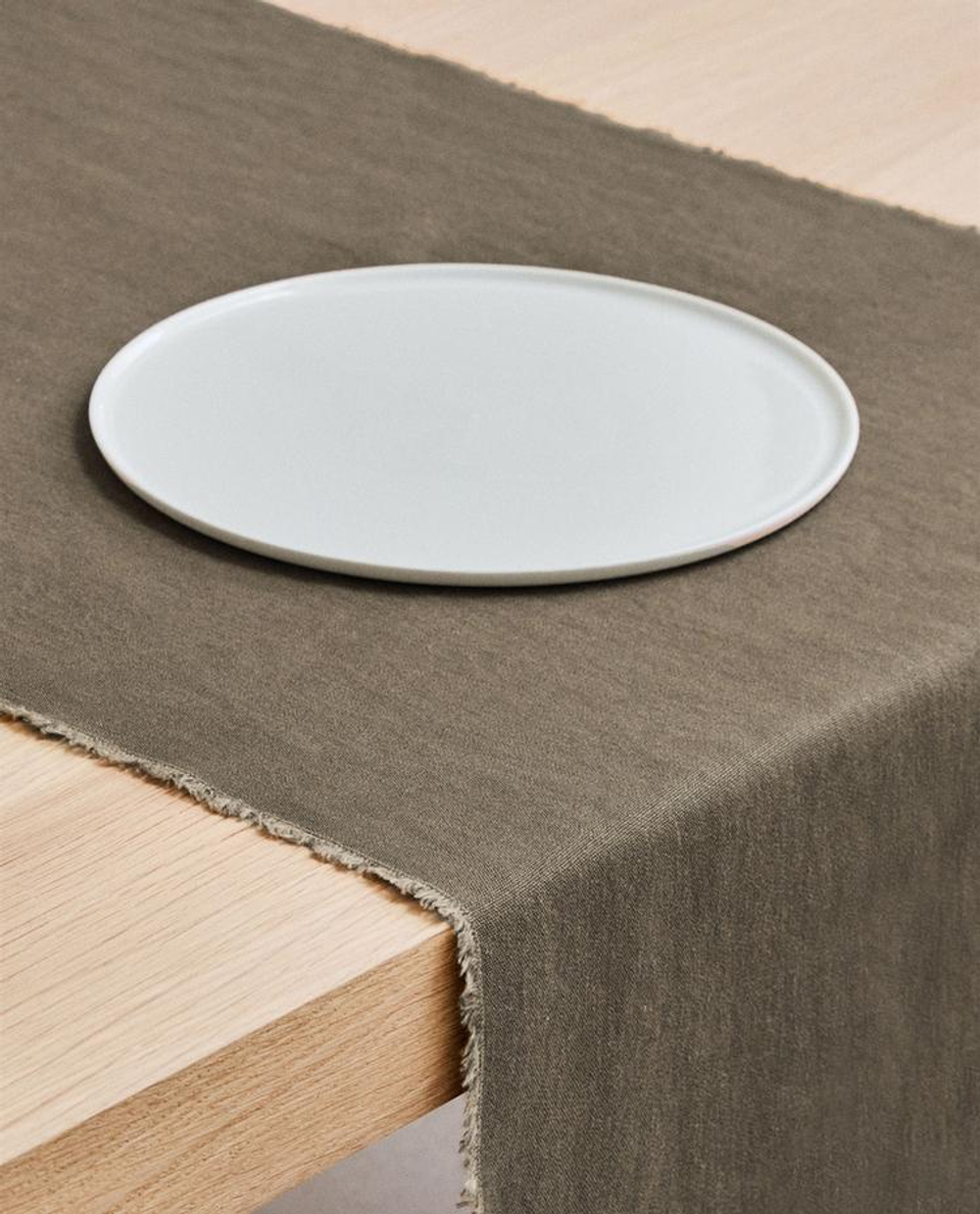 ZARA HOME СКАТЕРТЬ-ДОРОЖКА НА СТОЛ ИЗ СТИРАННОГО ЛЬНА, СЕРЫЙ