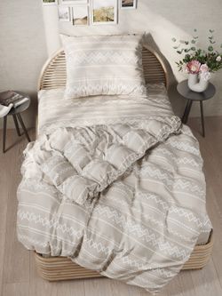 Простынь на резинке Сказка Сатин "Gustor" 120x200 см