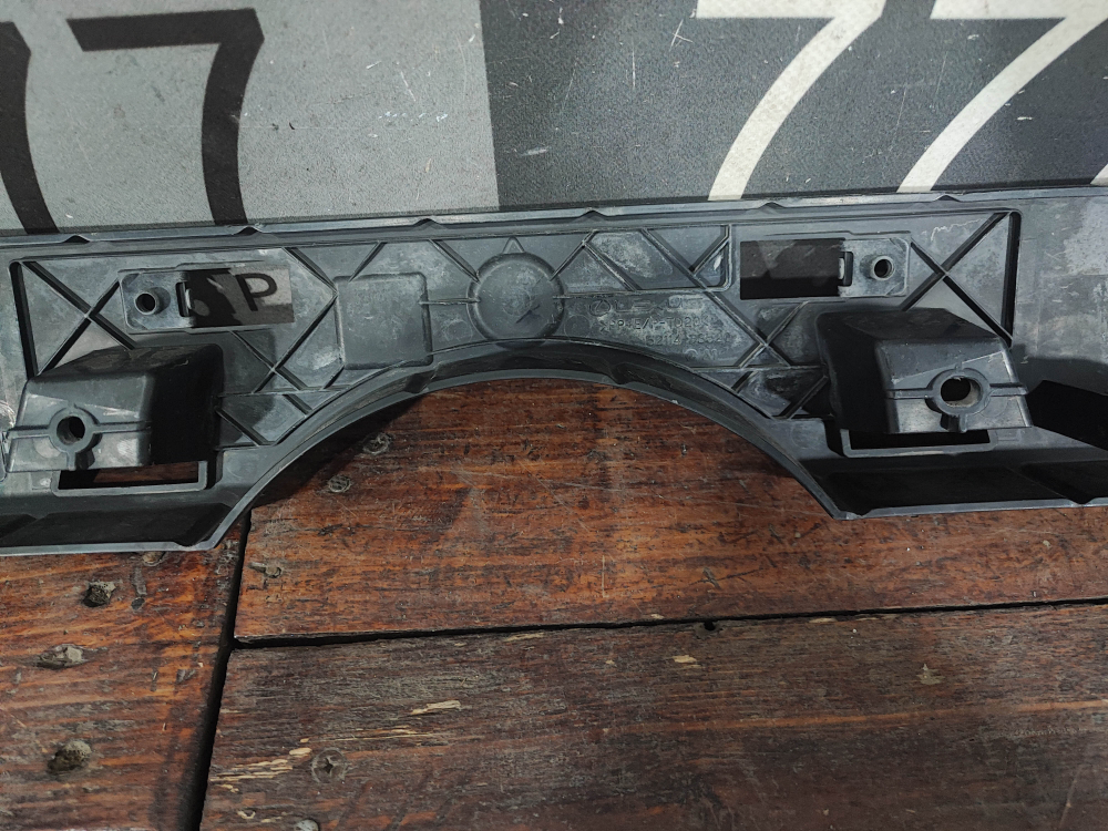 Площадка гос. номера Lexus ES 7 18-21 Б/У Оригинал 5211433520