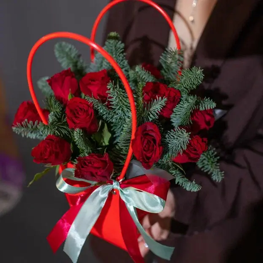 Букет цветов в сумочке Зимний сон