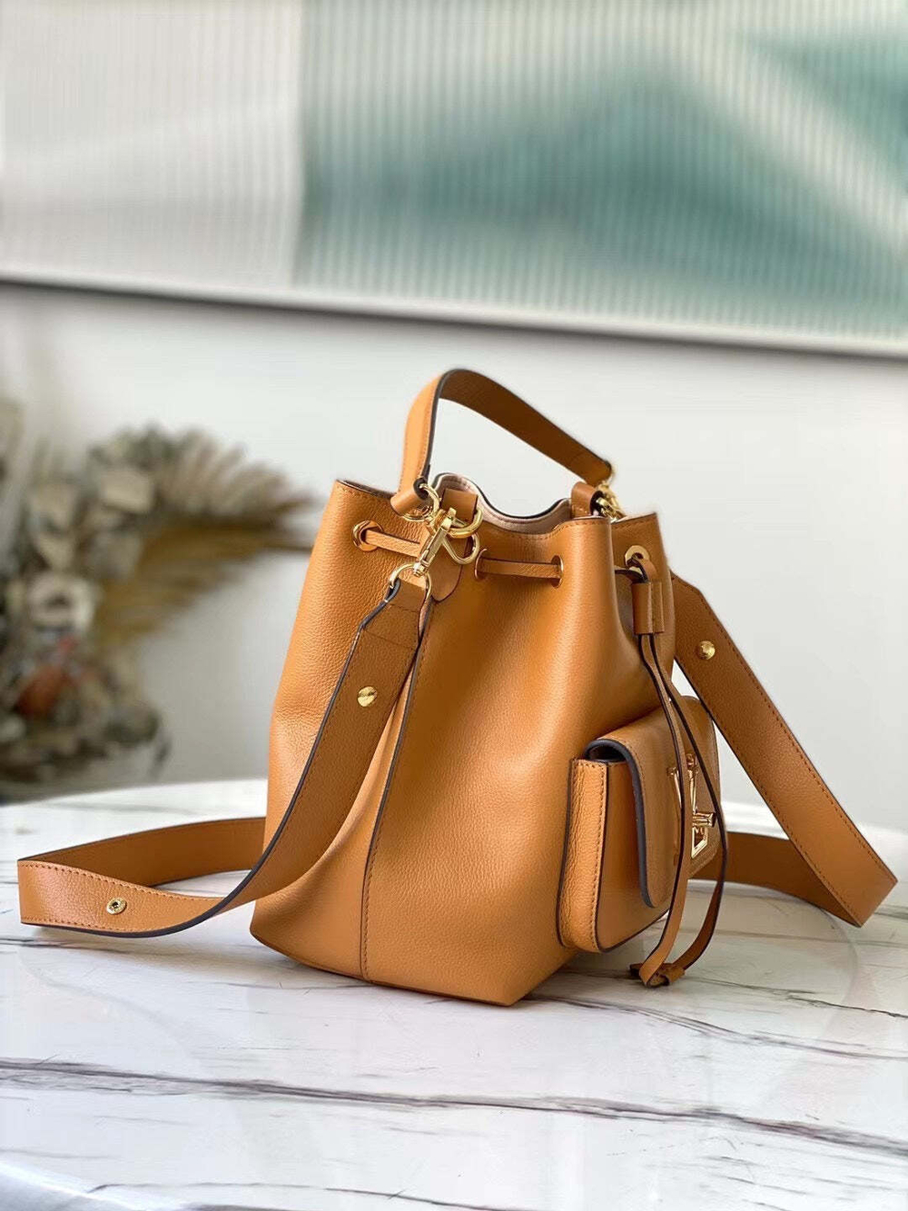 Louis Vuitton Lockme Bucket