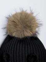 Шапка зимняя с помпоном и ушками для девочки