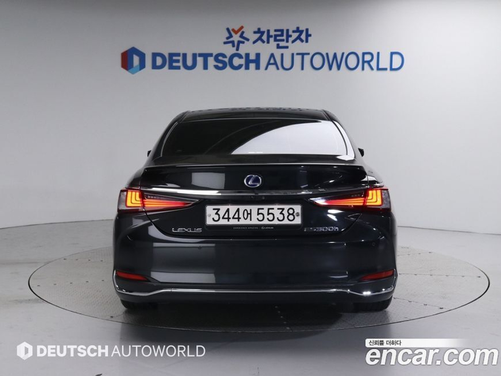 Lexus ES300h 7 Generation Luxury Plus (11.2020)