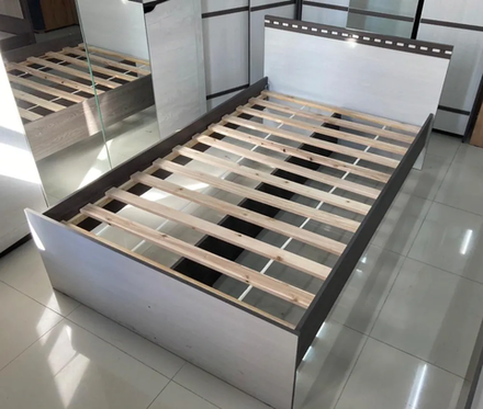 Кровать Ольга-13 ЛДСП реечное ладе яс.анкор темн/яс.анкор св 1600