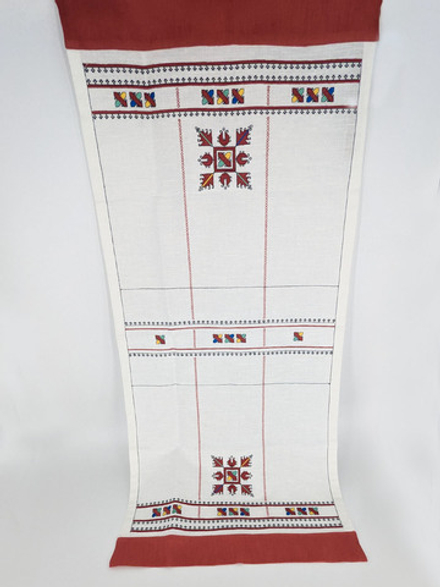 Дорожка с чувашской вышивкой